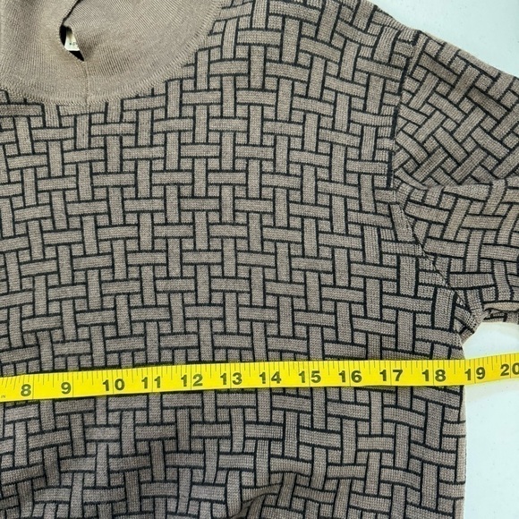 Brown Patterned Women's Sweater - Picture 5 of 11